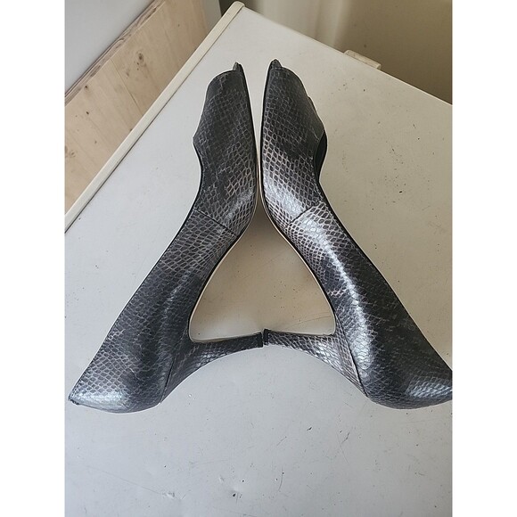 Bandolino 2-Inch Open-Toe Pumps Size 8.5 Black Faux Snakeskin - Picture 4 of 16